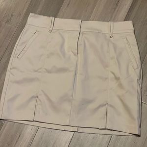 Izod Tan Skort Size 10
